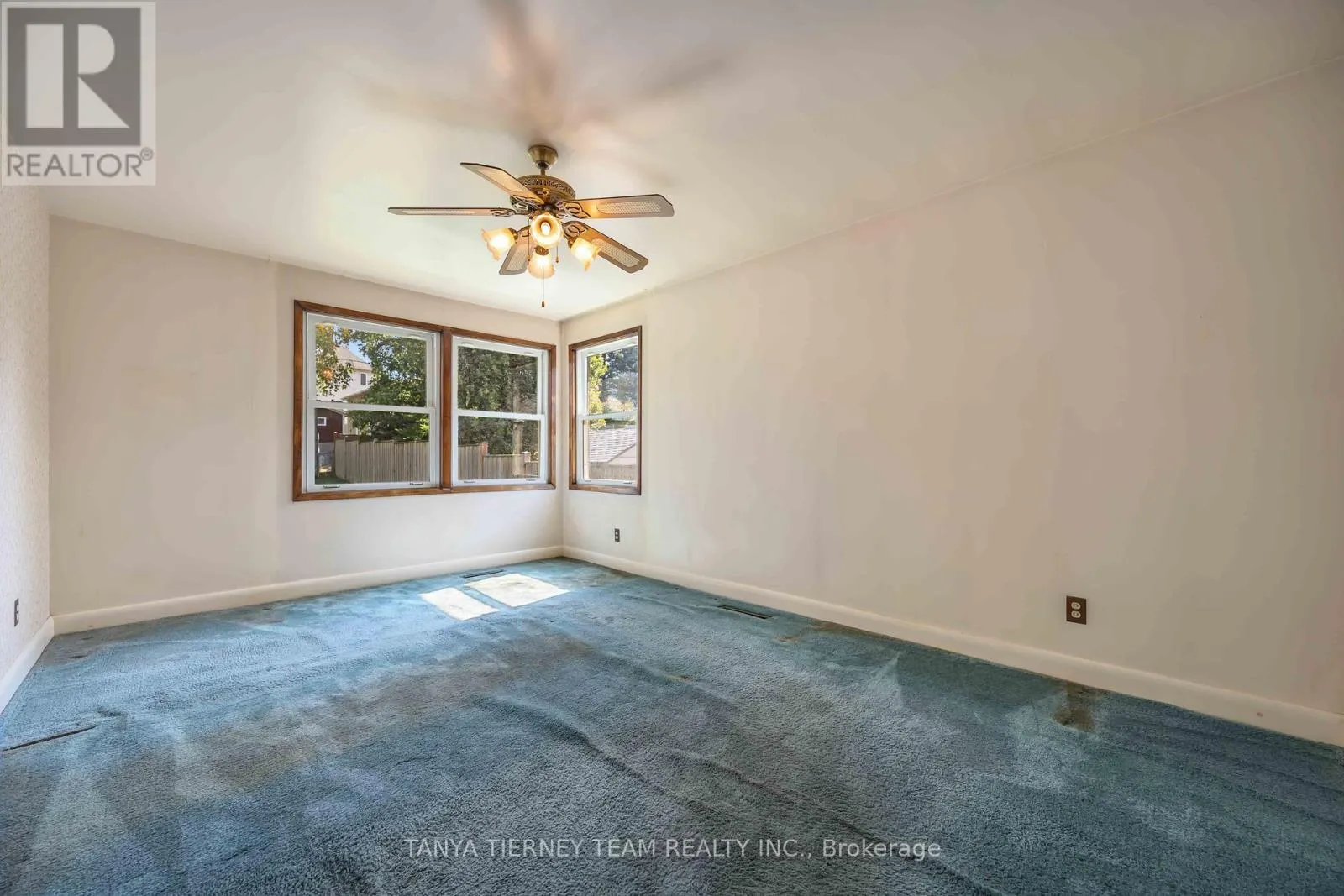 1107 BYRON STREET S