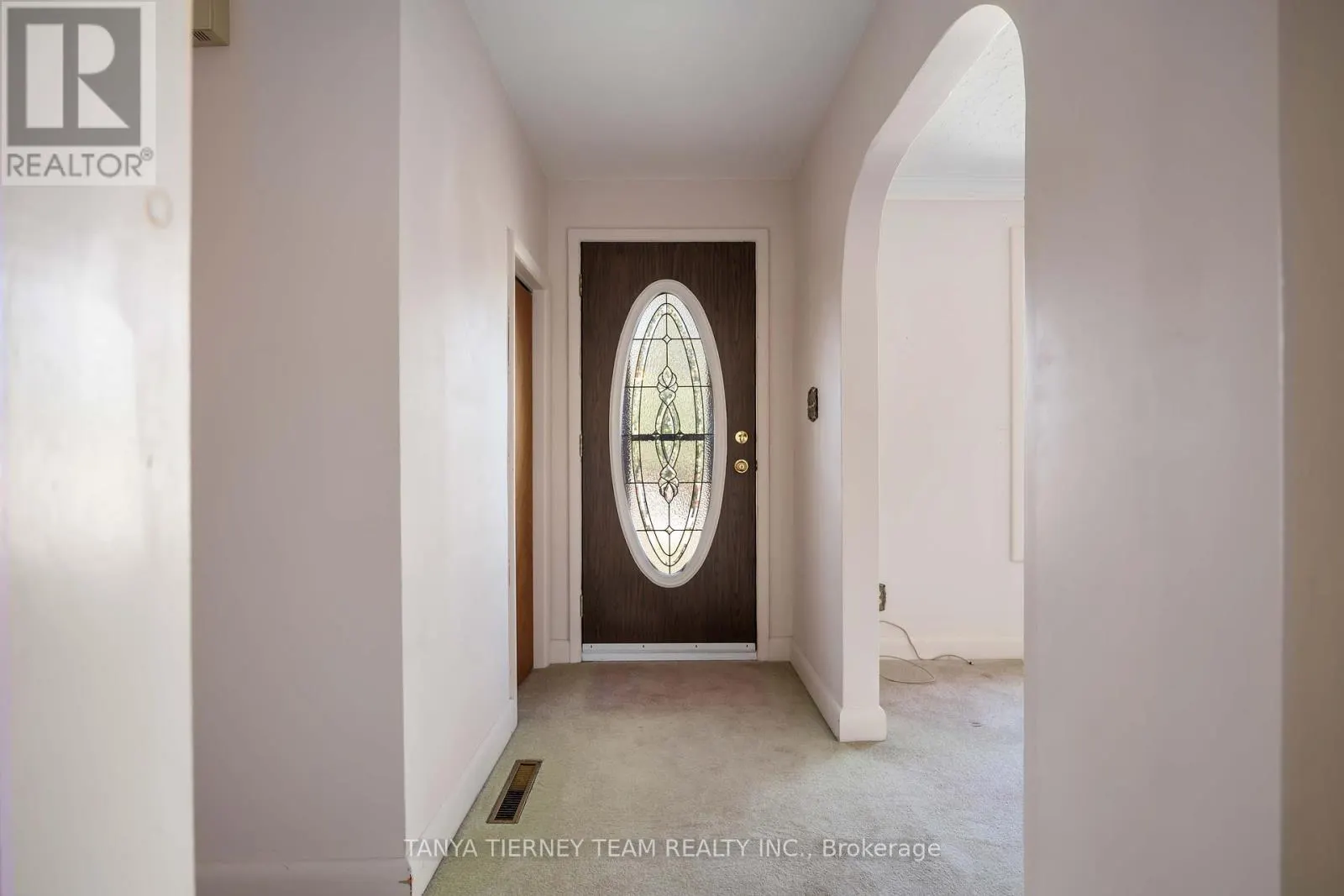 1107 BYRON STREET S
