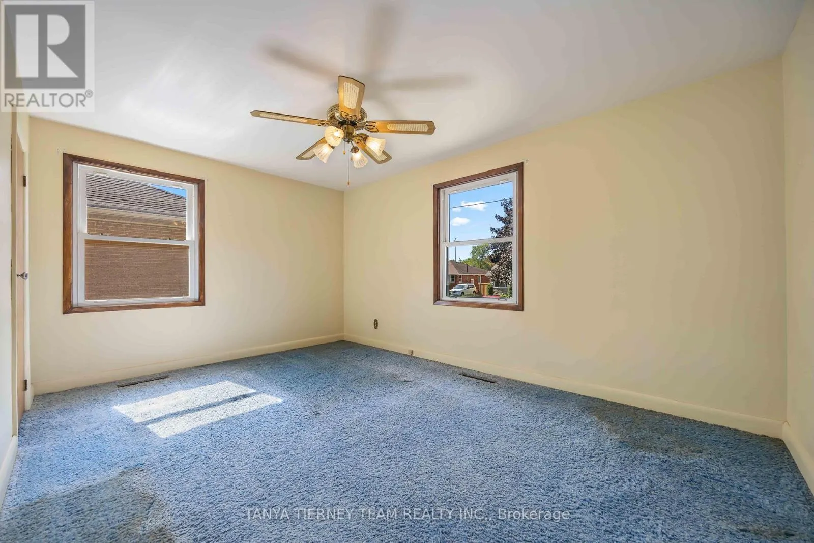1107 BYRON STREET S
