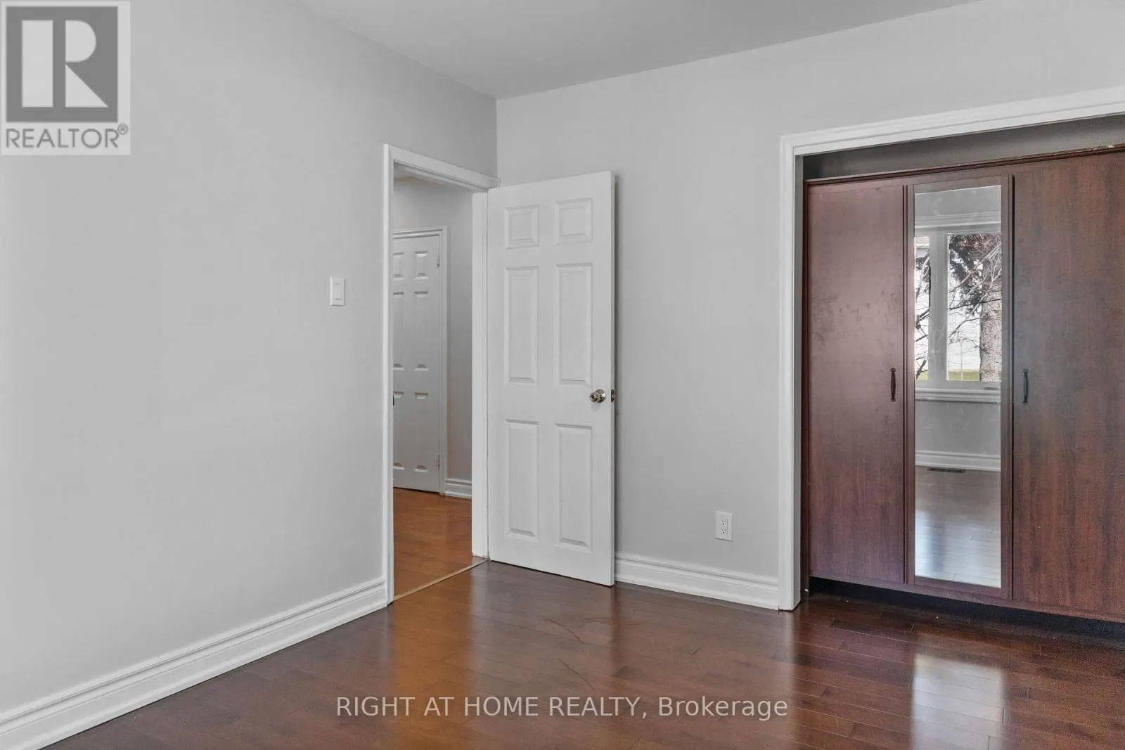 2 EMMELINE CRESCENT