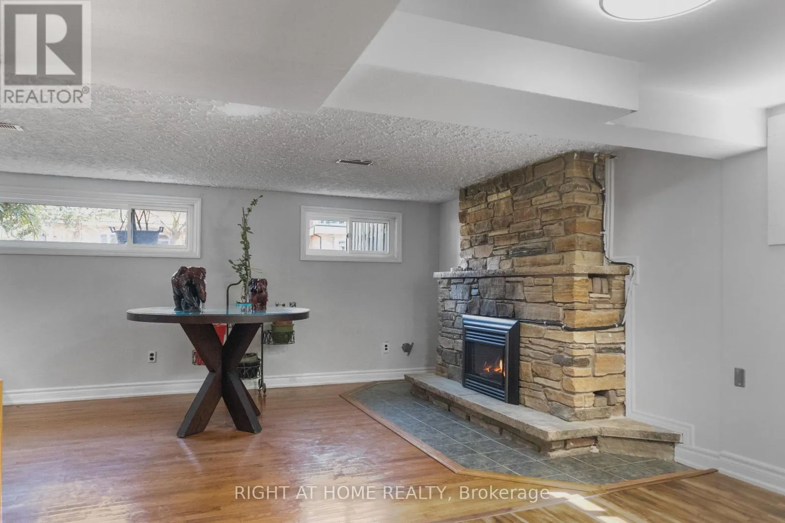 2 EMMELINE CRESCENT