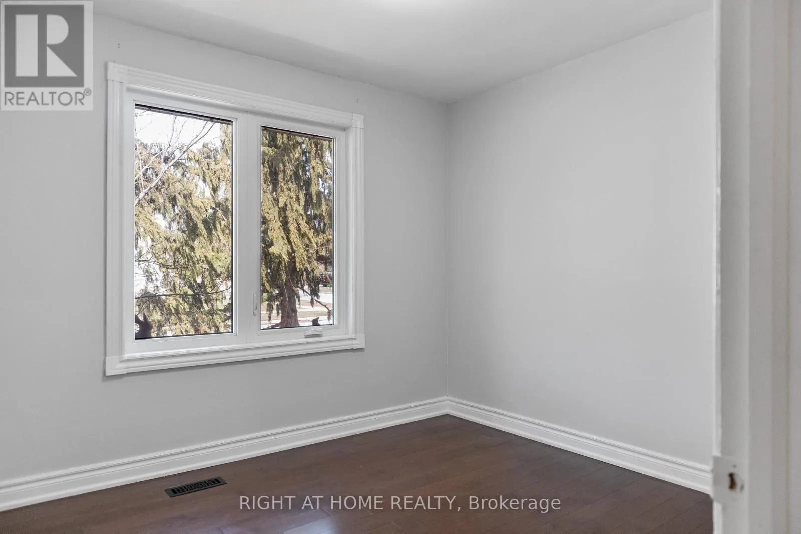 2 EMMELINE CRESCENT