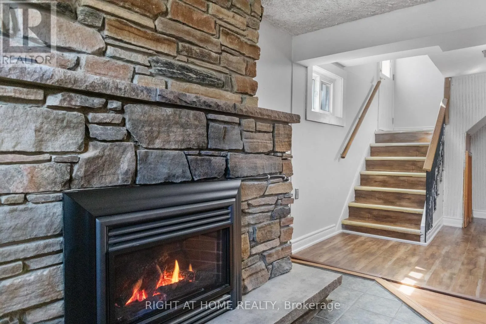 2 EMMELINE CRESCENT