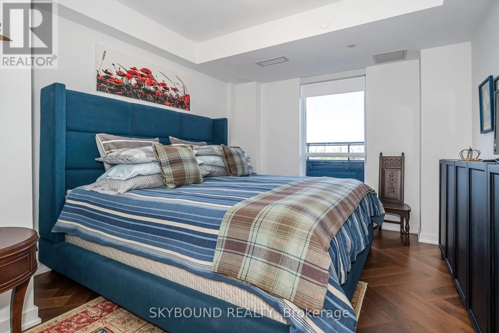 # 703 - 630 GREENWOOD AVENUE