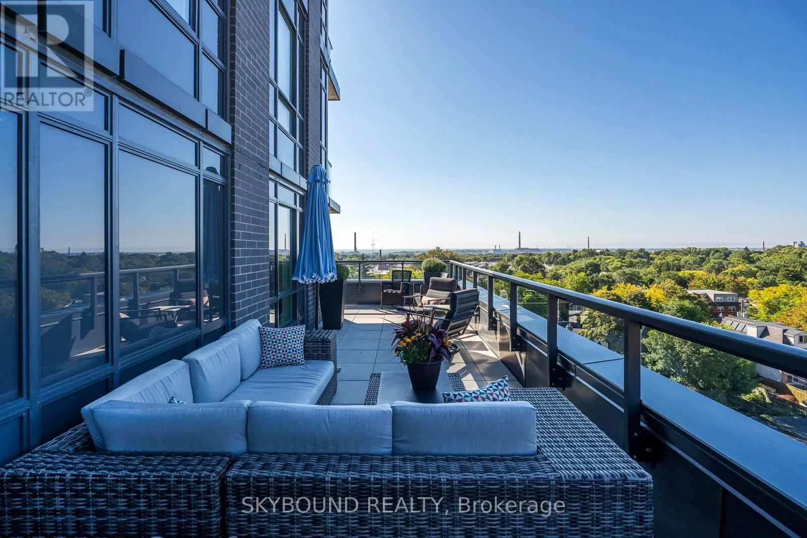 # 703 - 630 GREENWOOD AVENUE