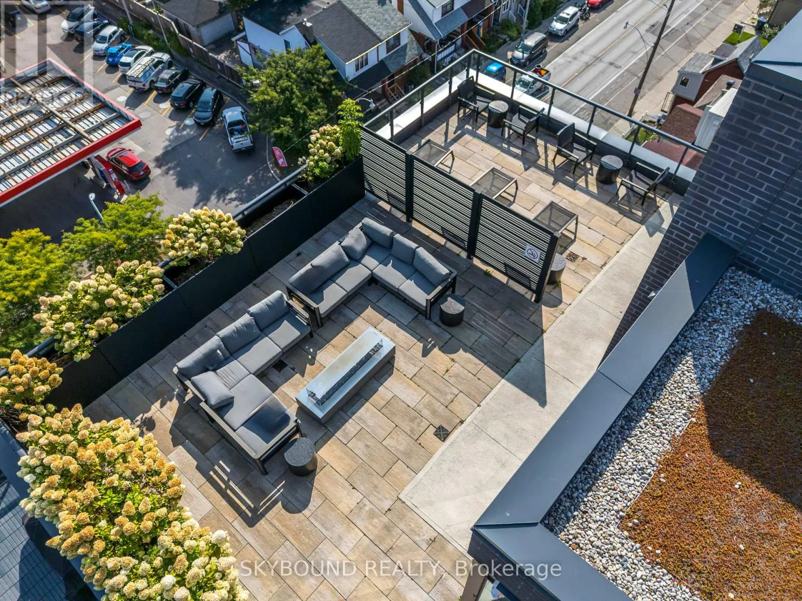 # 703 - 630 GREENWOOD AVENUE