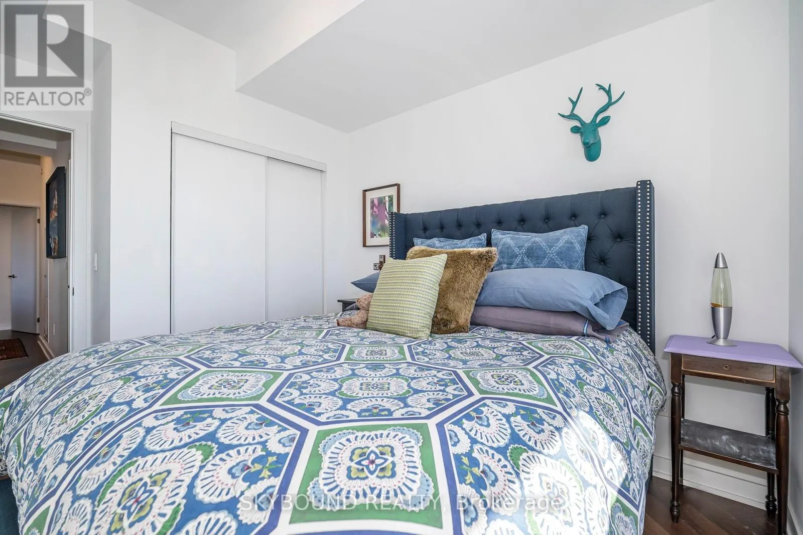 # 703 - 630 GREENWOOD AVENUE