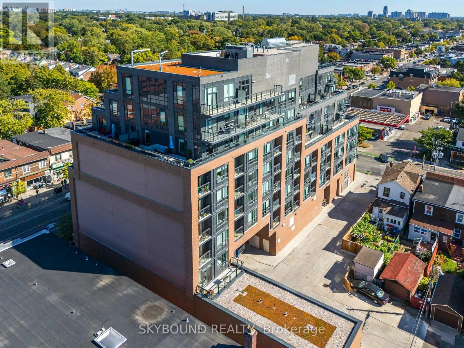 # 703 - 630 GREENWOOD AVENUE