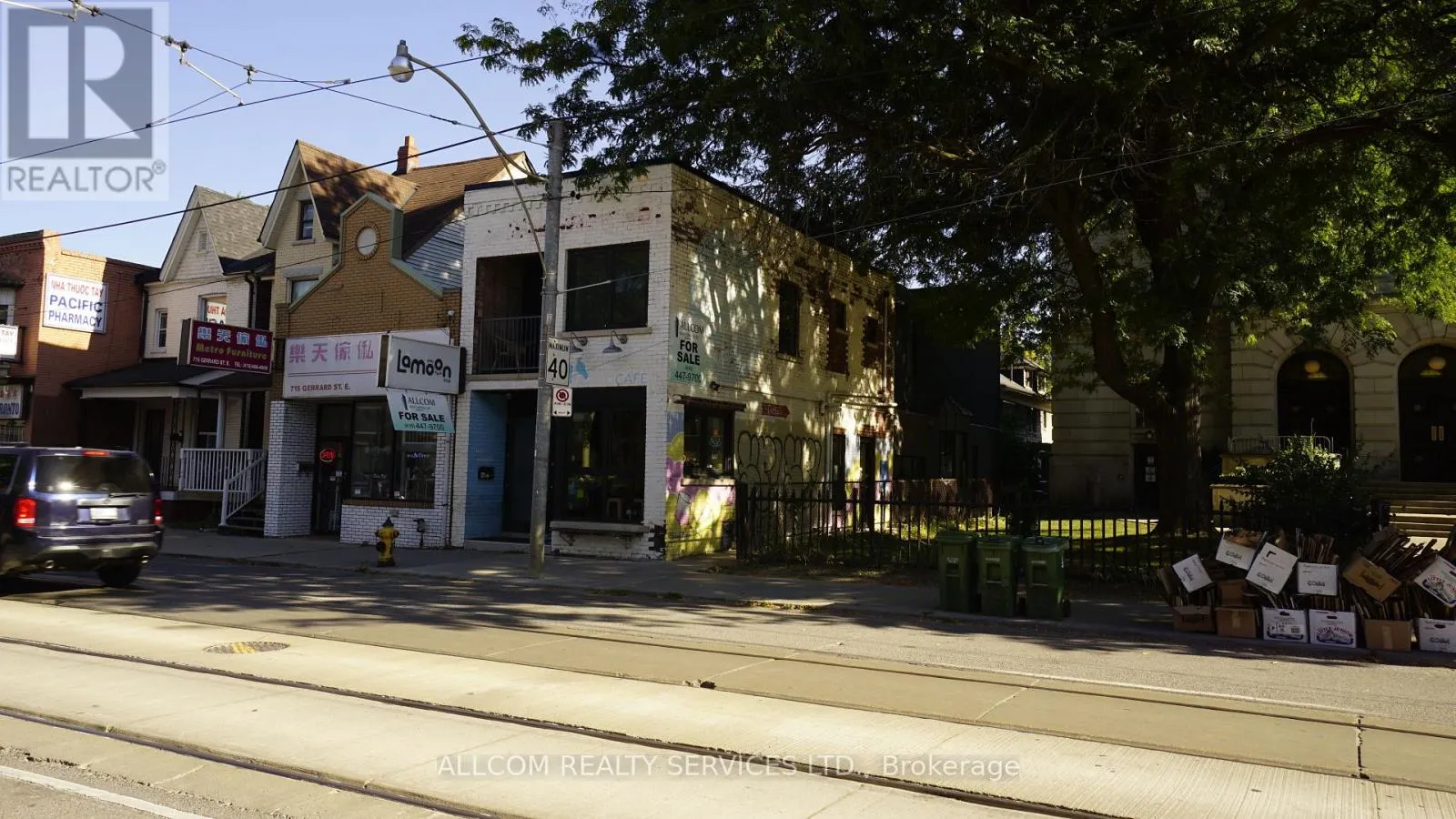 713 GERRARD STREET E
