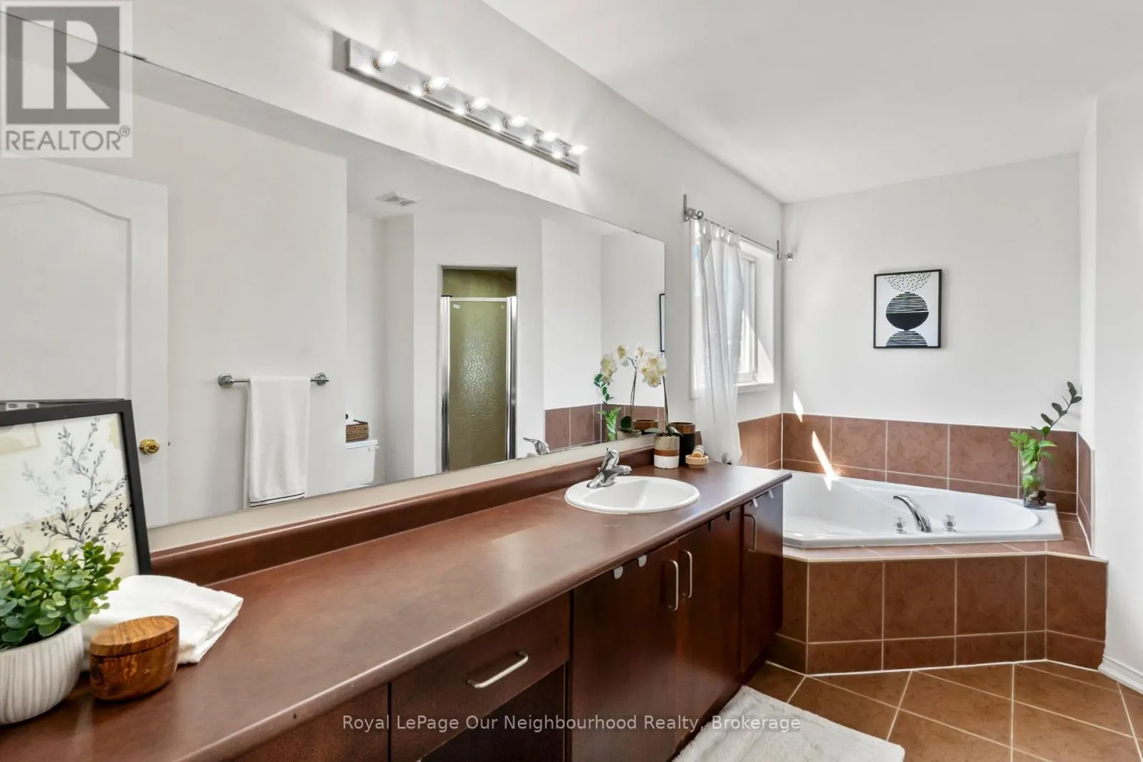 1305 ALDERGROVE DRIVE