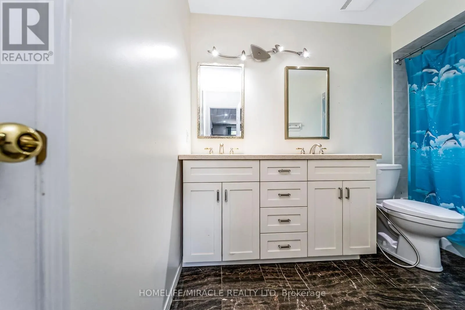 27 - 165 TAPSCOTT ROAD N