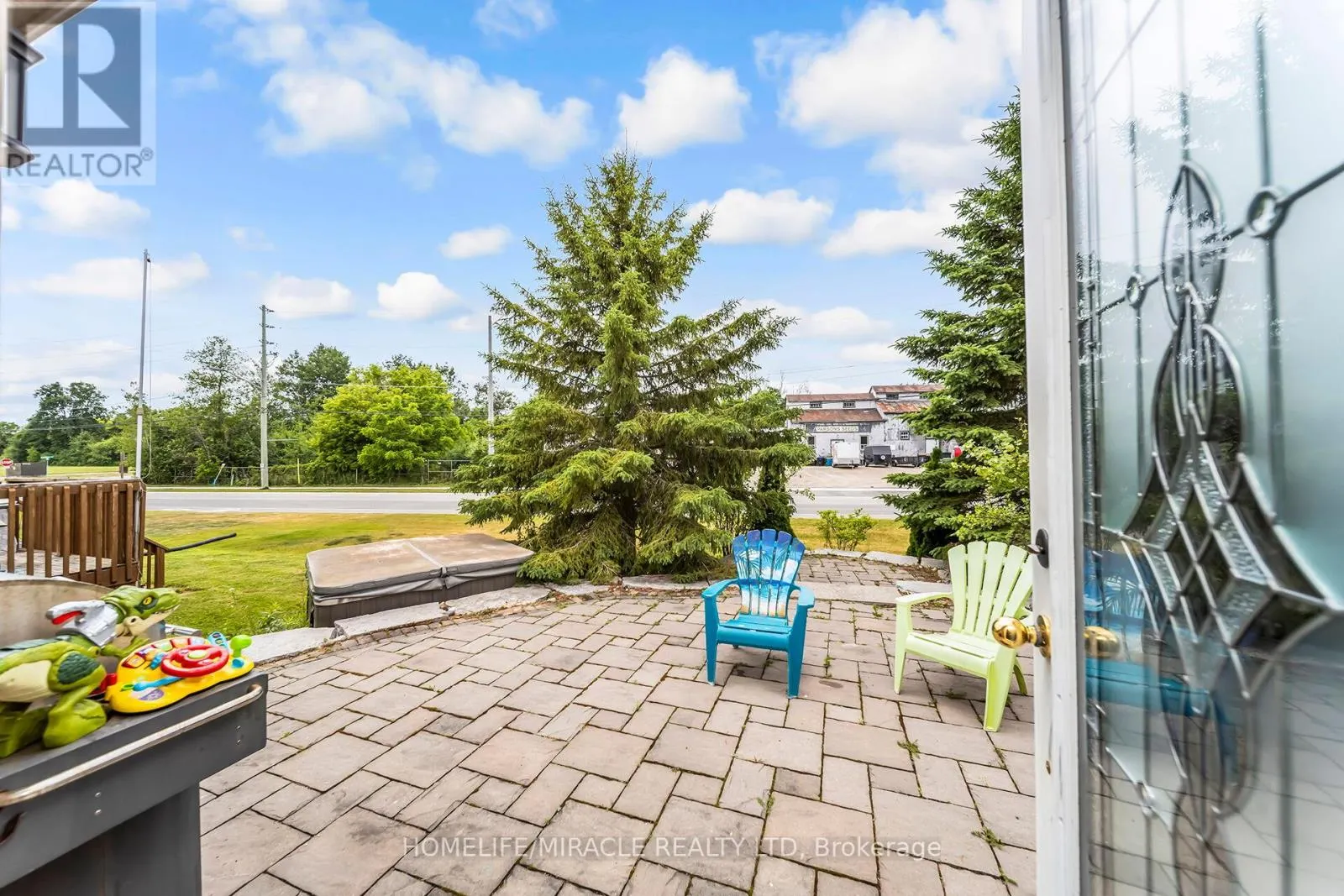 27 - 165 TAPSCOTT ROAD N
