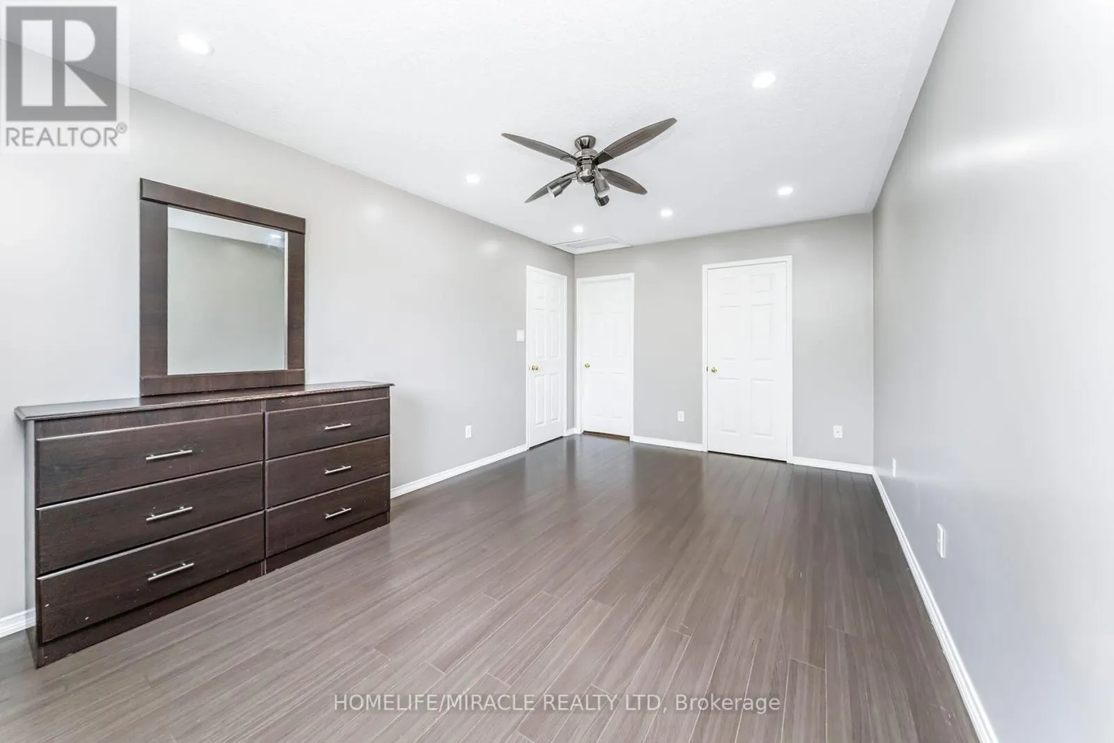 27 - 165 TAPSCOTT ROAD N