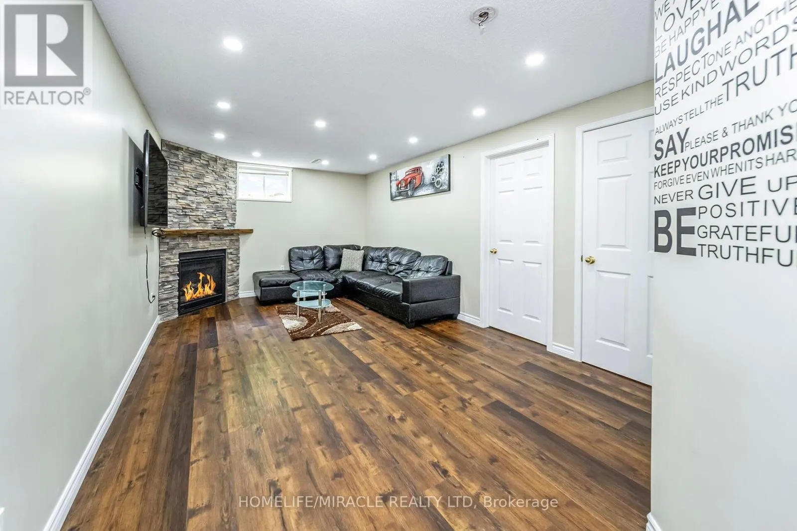 27 - 165 TAPSCOTT ROAD N