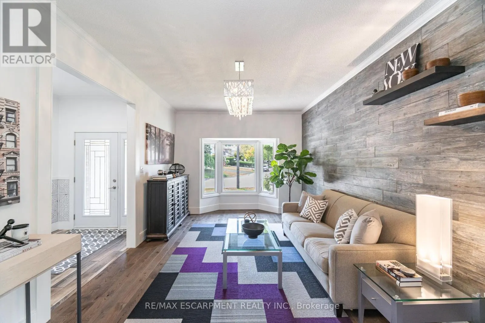 362 PRINCE OF WALES DRIVE