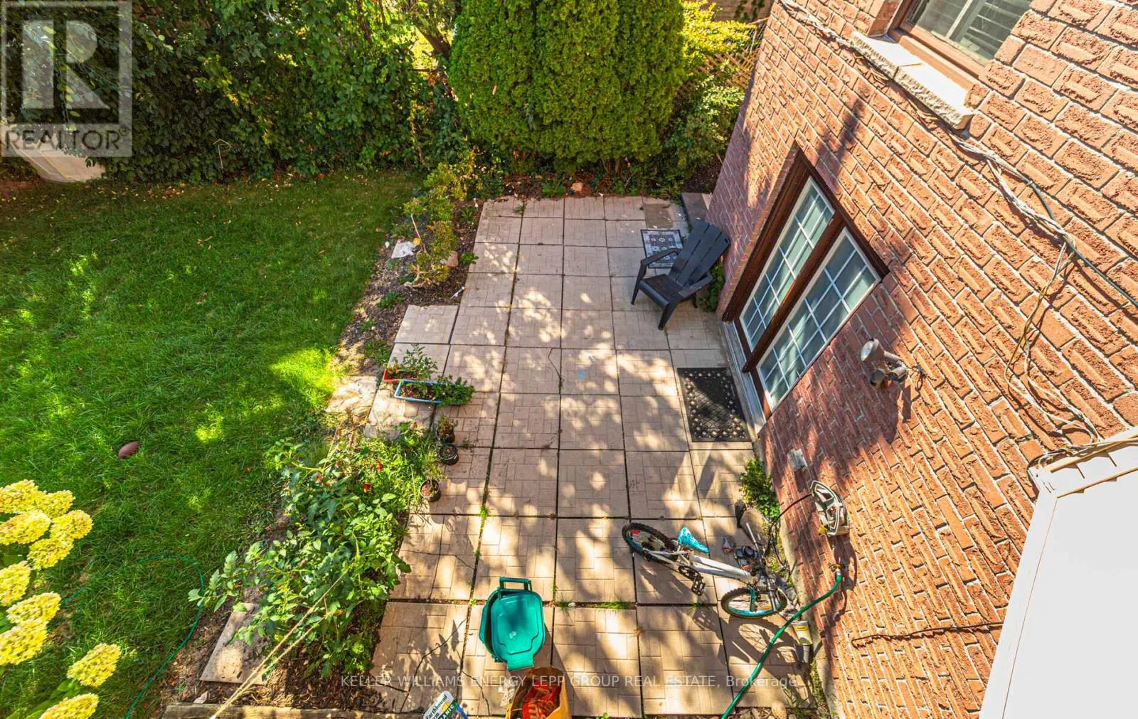 75 SAWDON DRIVE