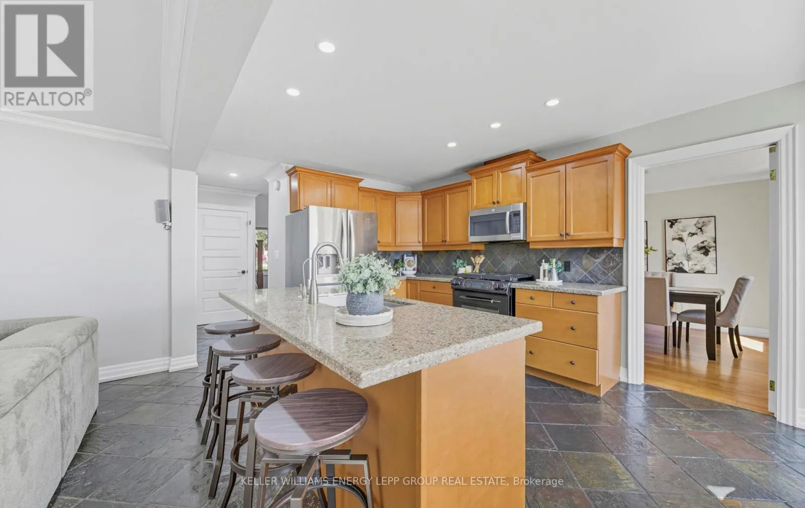 75 SAWDON DRIVE