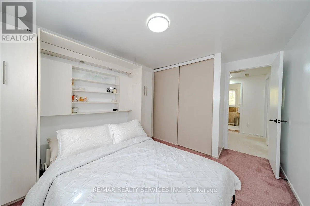 108 - 1133 RITSON ROAD N
