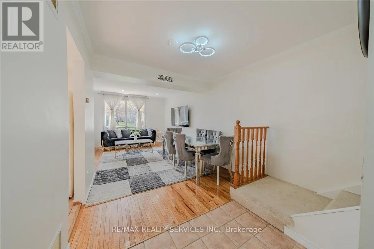 108 - 1133 RITSON ROAD N