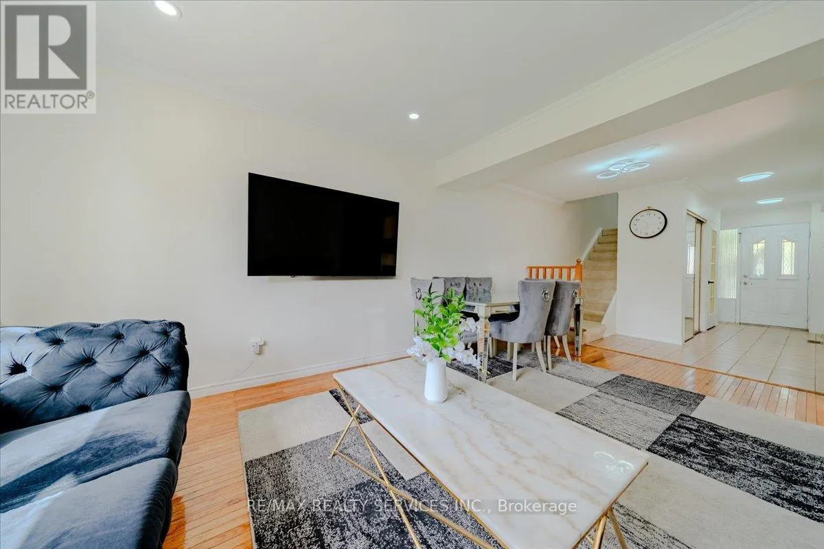 108 - 1133 RITSON ROAD N