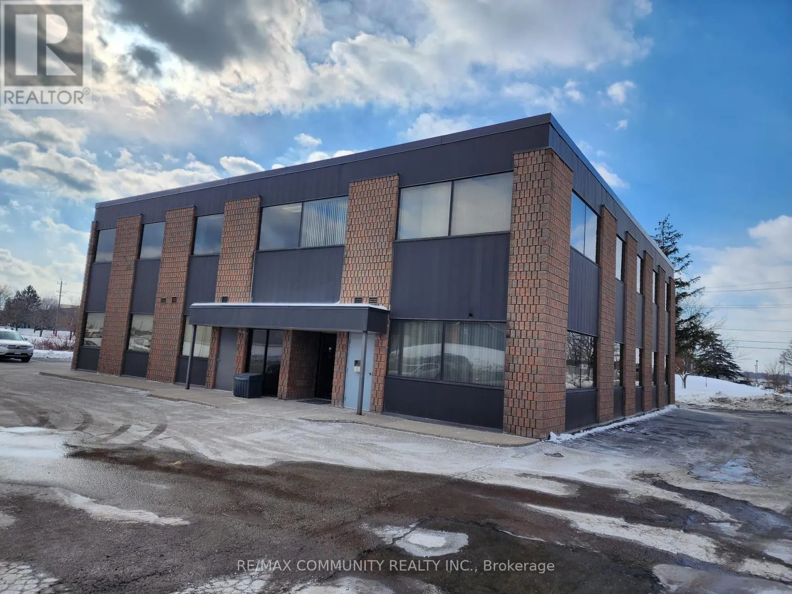 204 - 375 FINLEY AVENUE