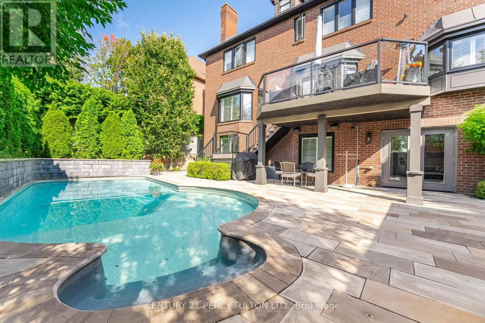939 DUNCANNON DRIVE