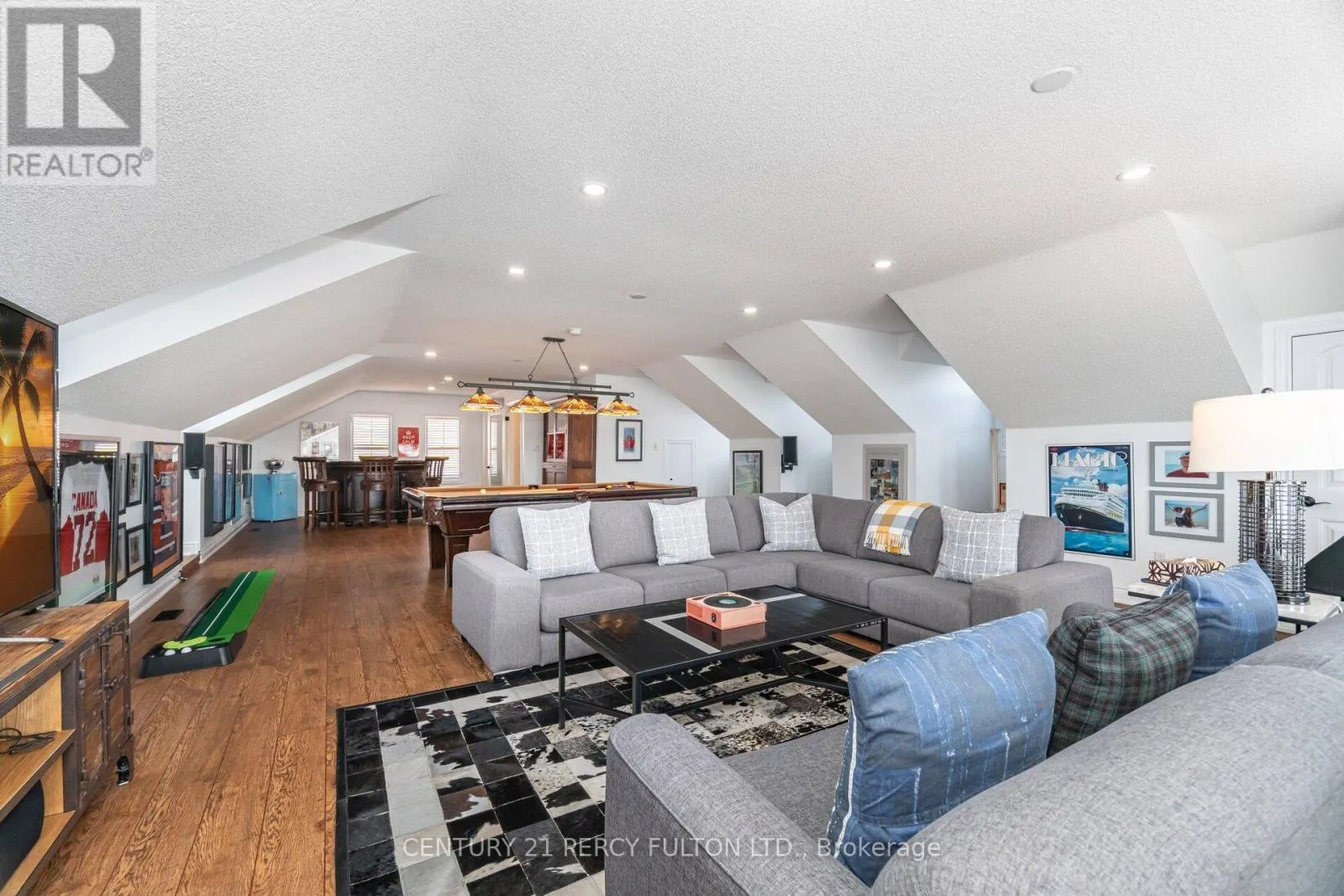 939 DUNCANNON DRIVE