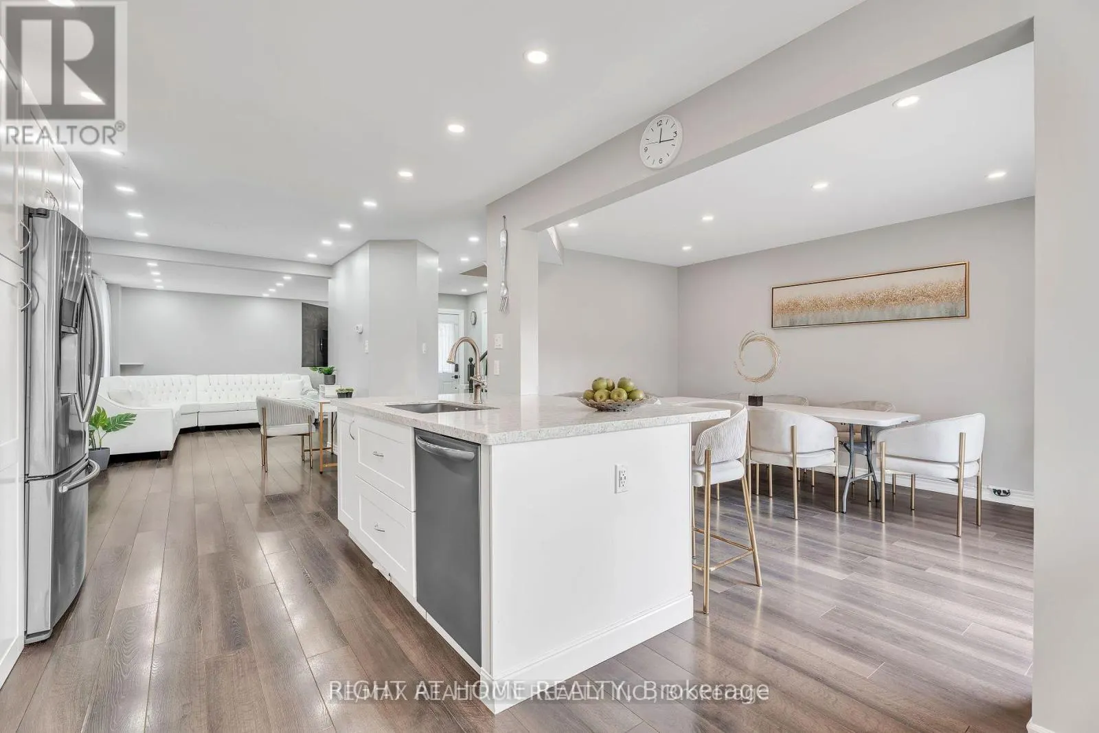 150 SANDRINGHAM DRIVE