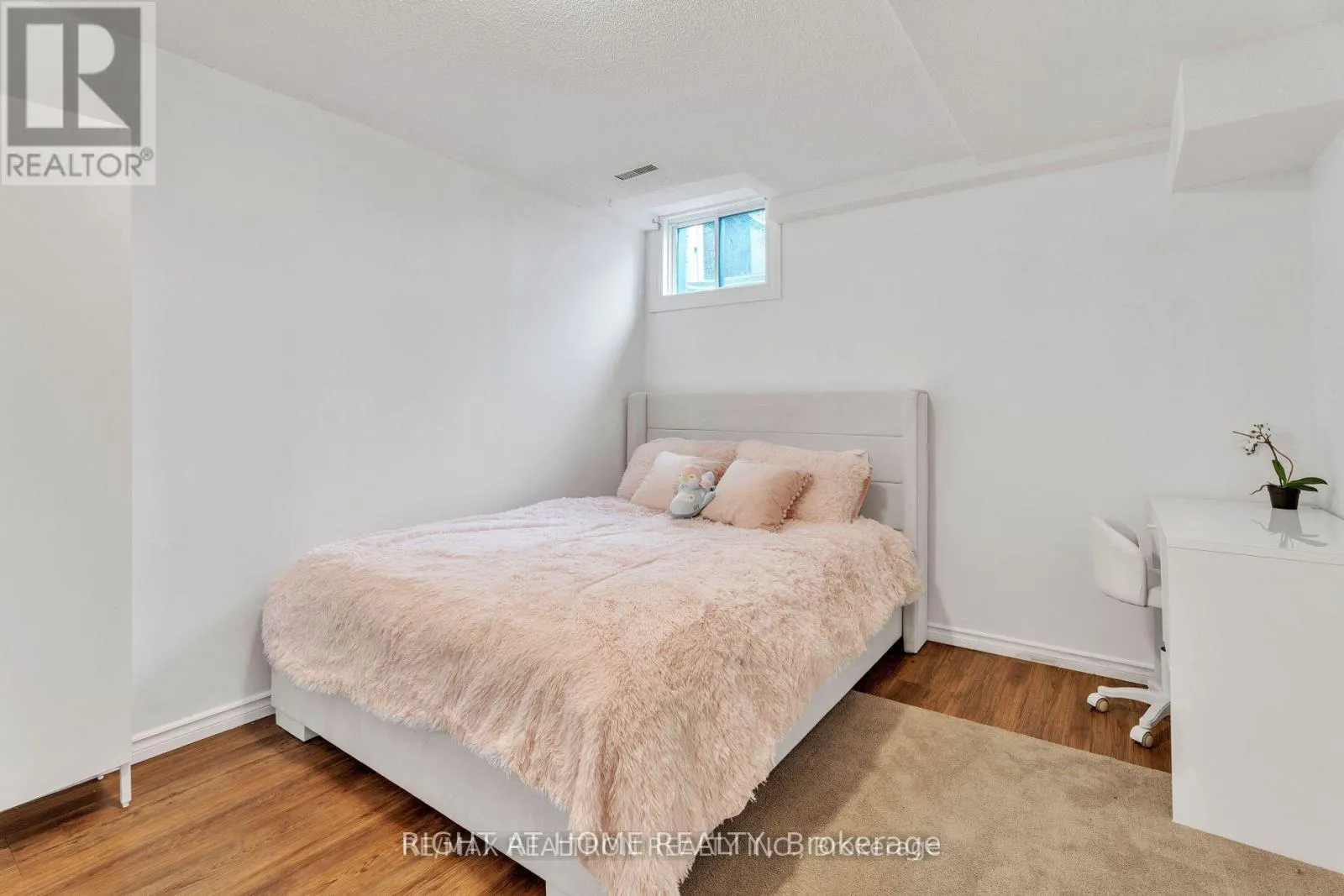 150 SANDRINGHAM DRIVE