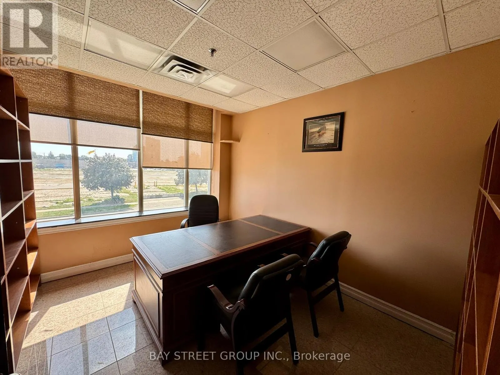 205 - 80 CORPORATE DRIVE