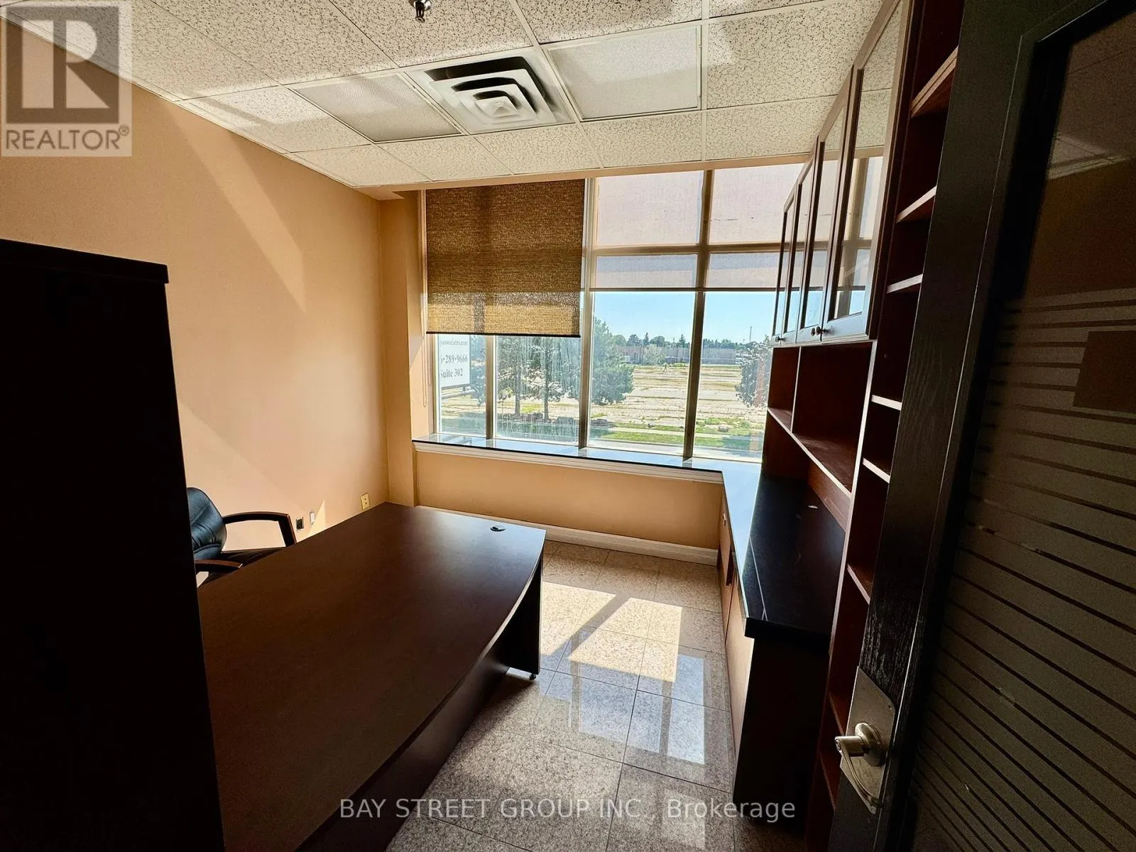 205 - 80 CORPORATE DRIVE