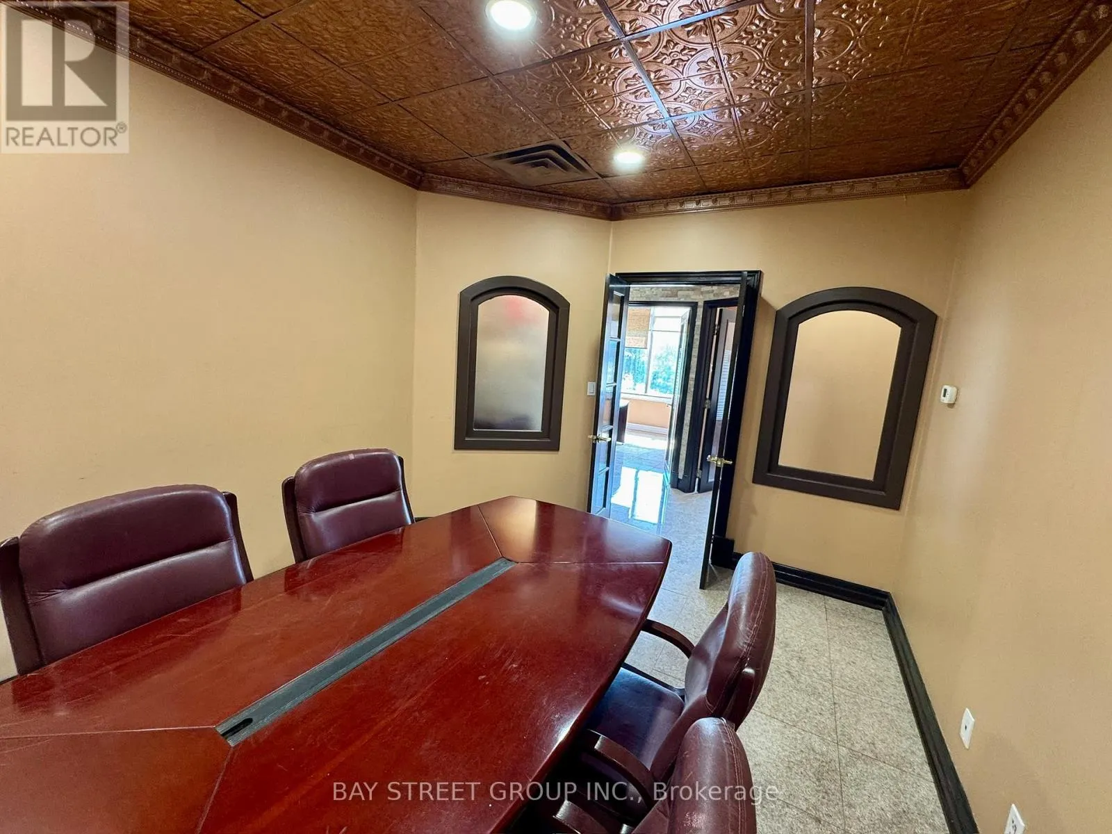 205 - 80 CORPORATE DRIVE