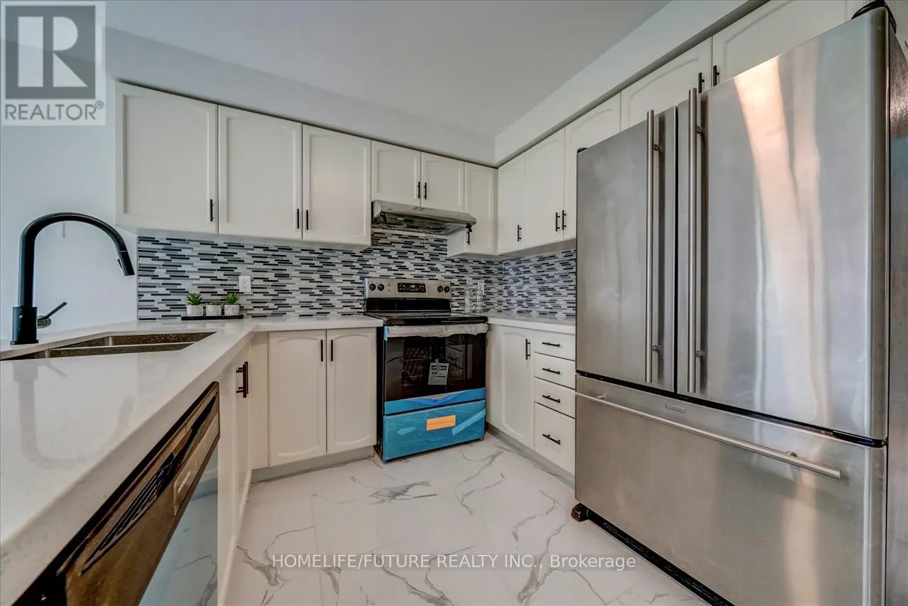 14 KNOTTY PINE DRIVE
