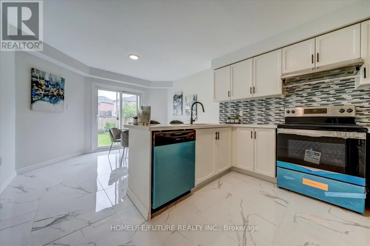 14 KNOTTY PINE DRIVE