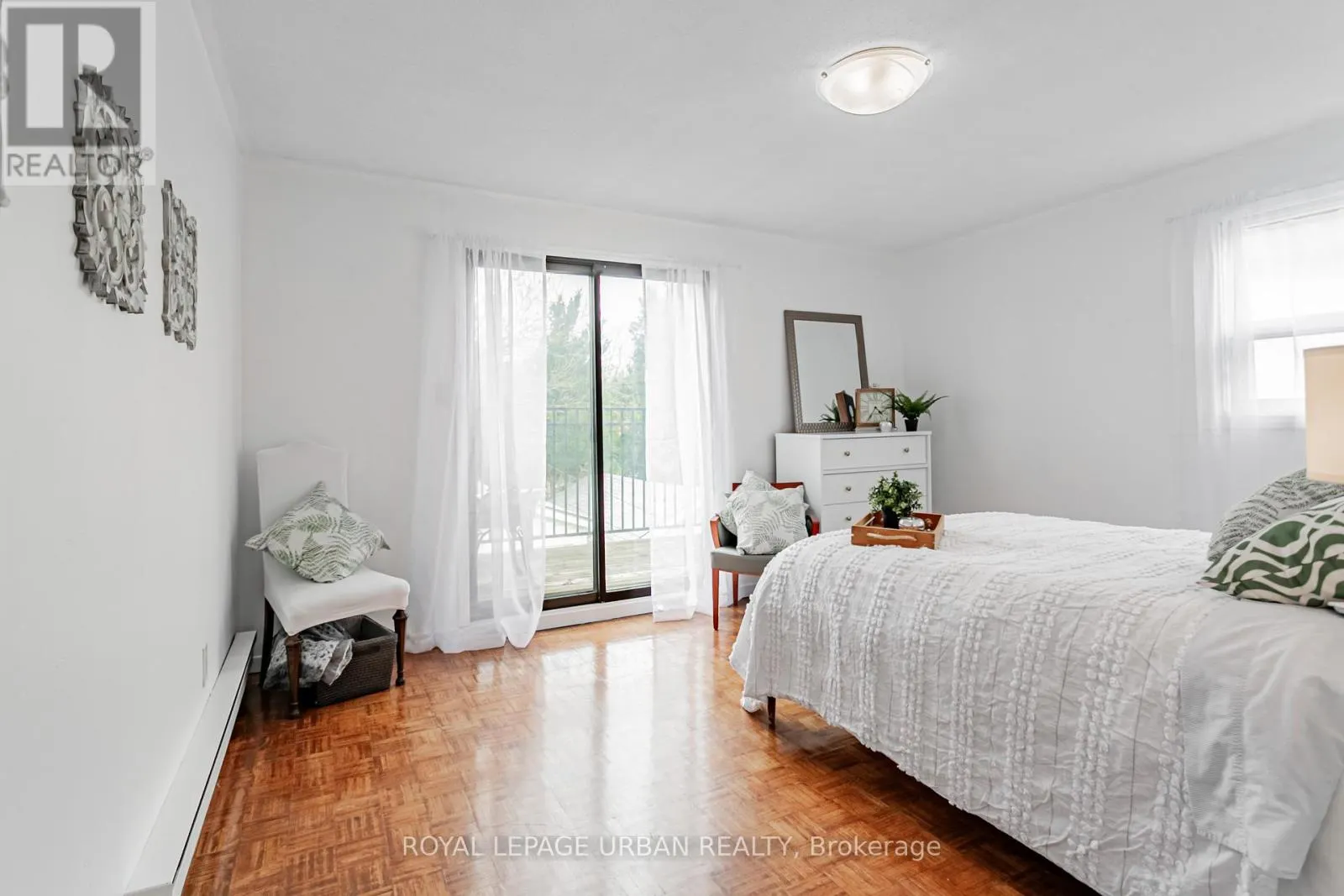 144 ALDWYCH AVENUE