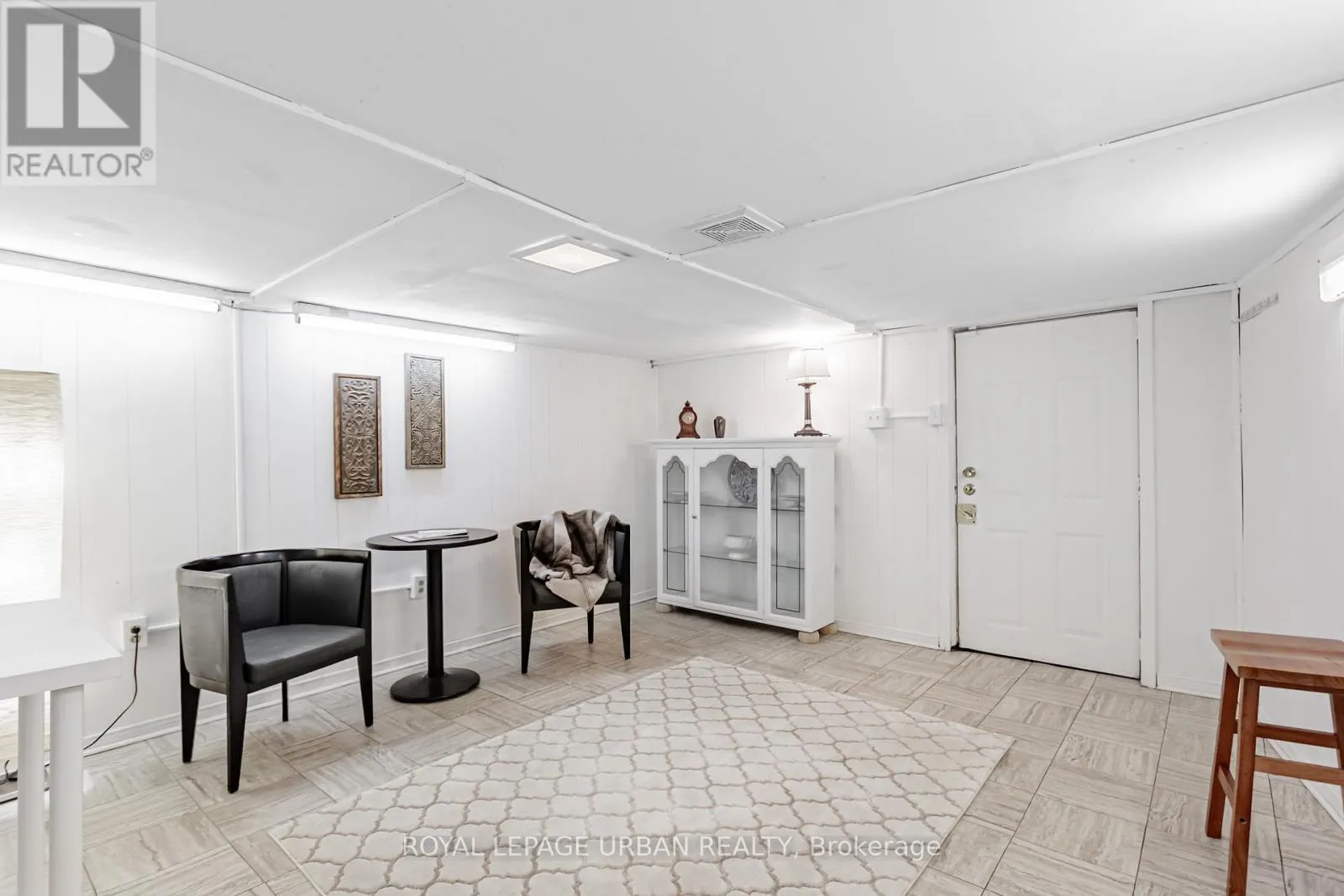 144 ALDWYCH AVENUE