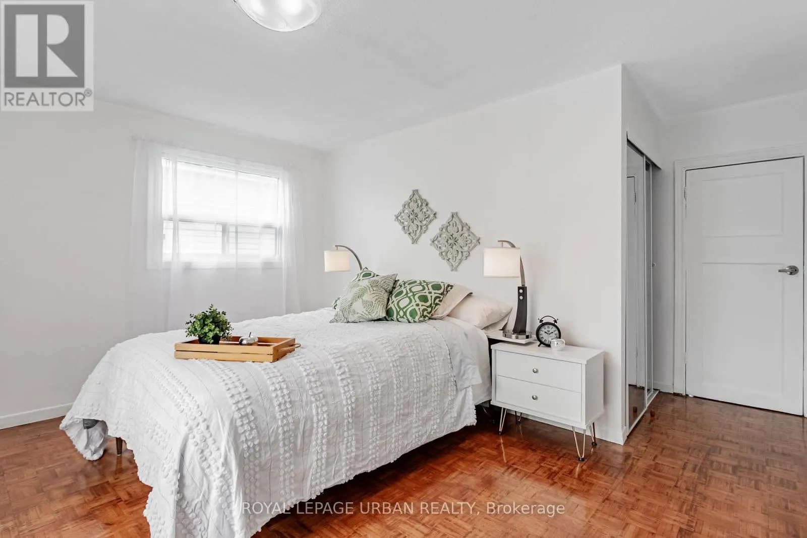 144 ALDWYCH AVENUE