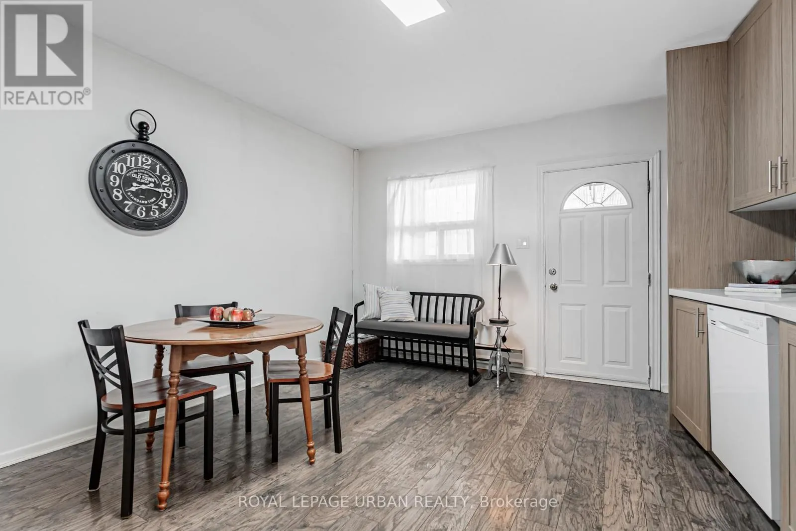 144 ALDWYCH AVENUE