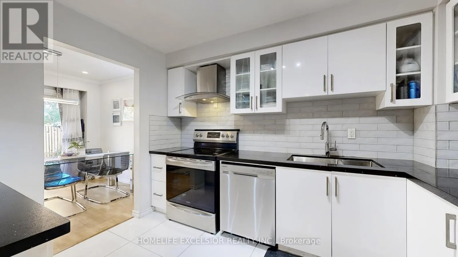 #73 - 201 ALEXMUIR BOULEVARD