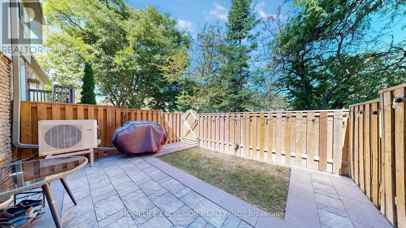 #73 - 201 ALEXMUIR BOULEVARD