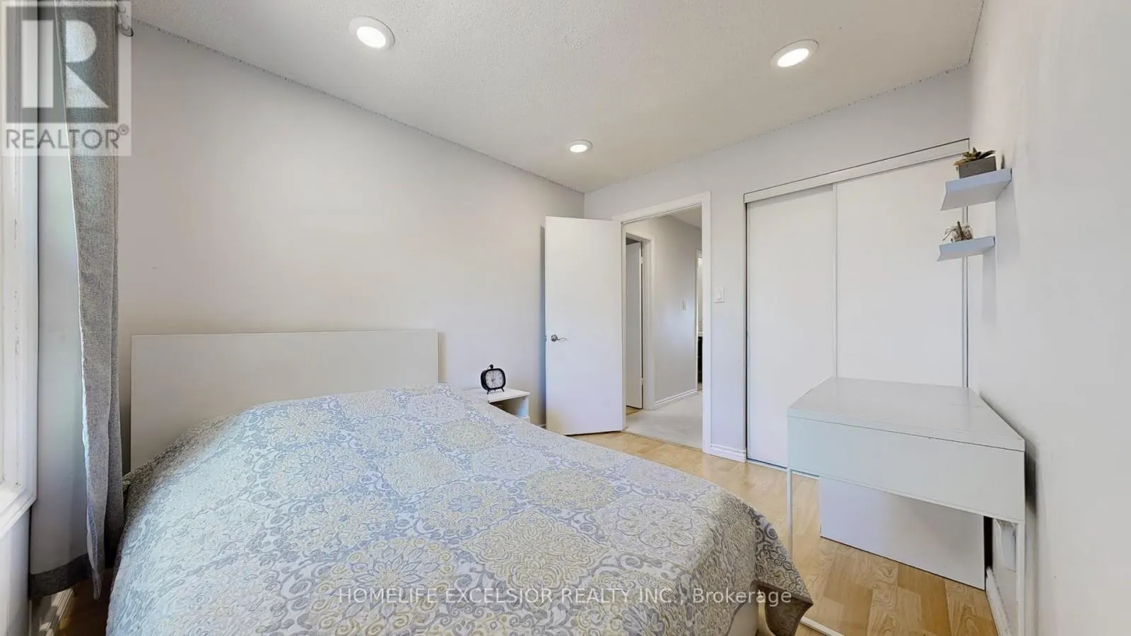 #73 - 201 ALEXMUIR BOULEVARD