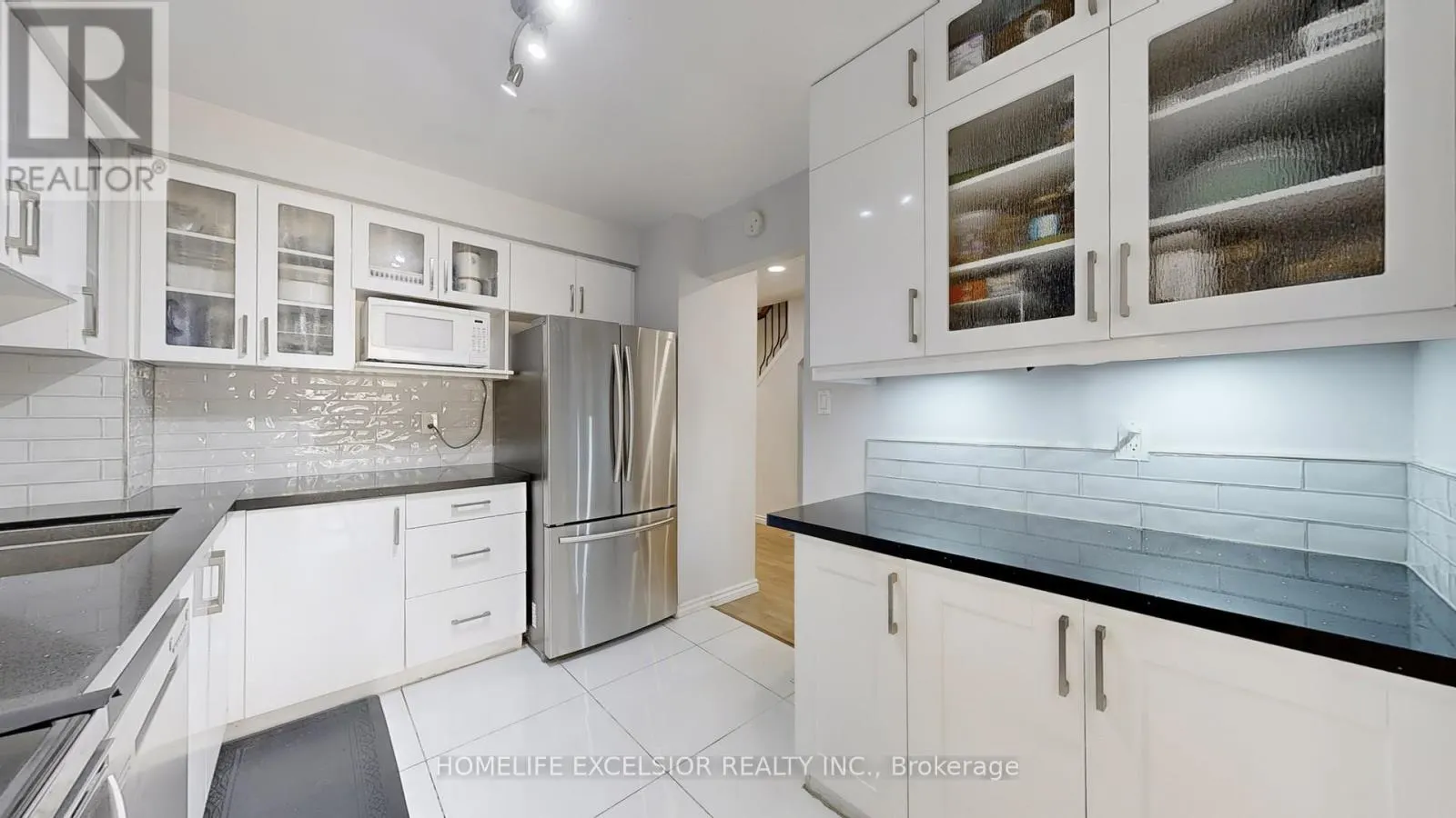 #73 - 201 ALEXMUIR BOULEVARD