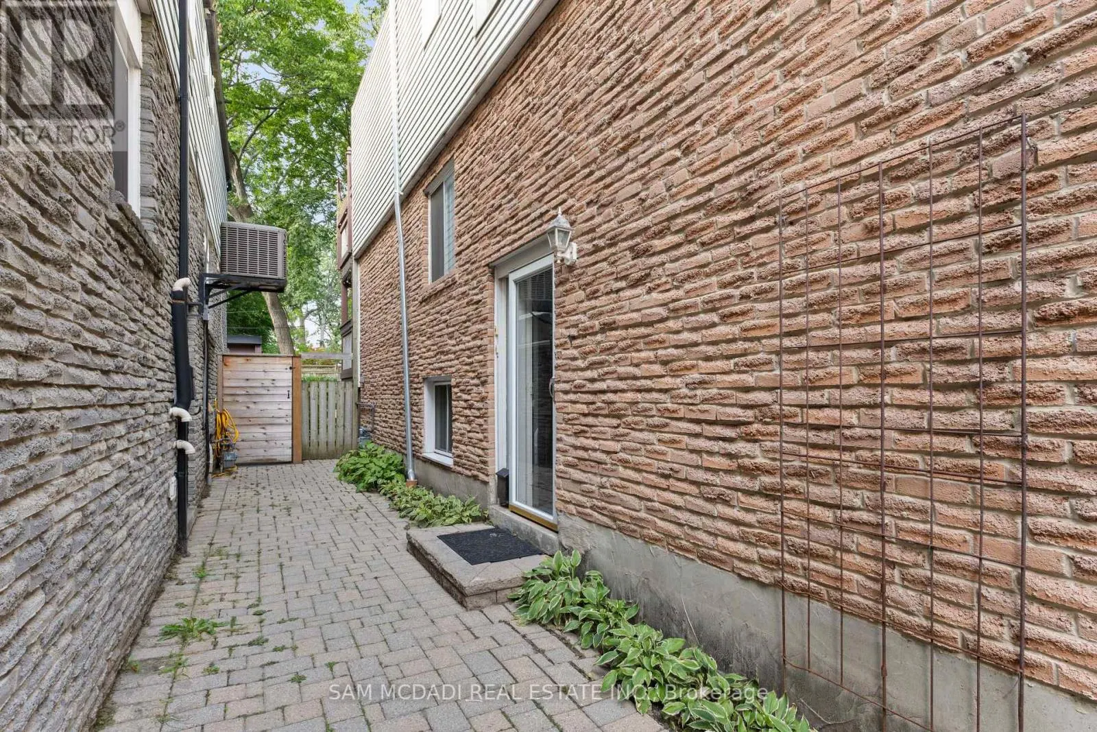 26 PINE AVENUE