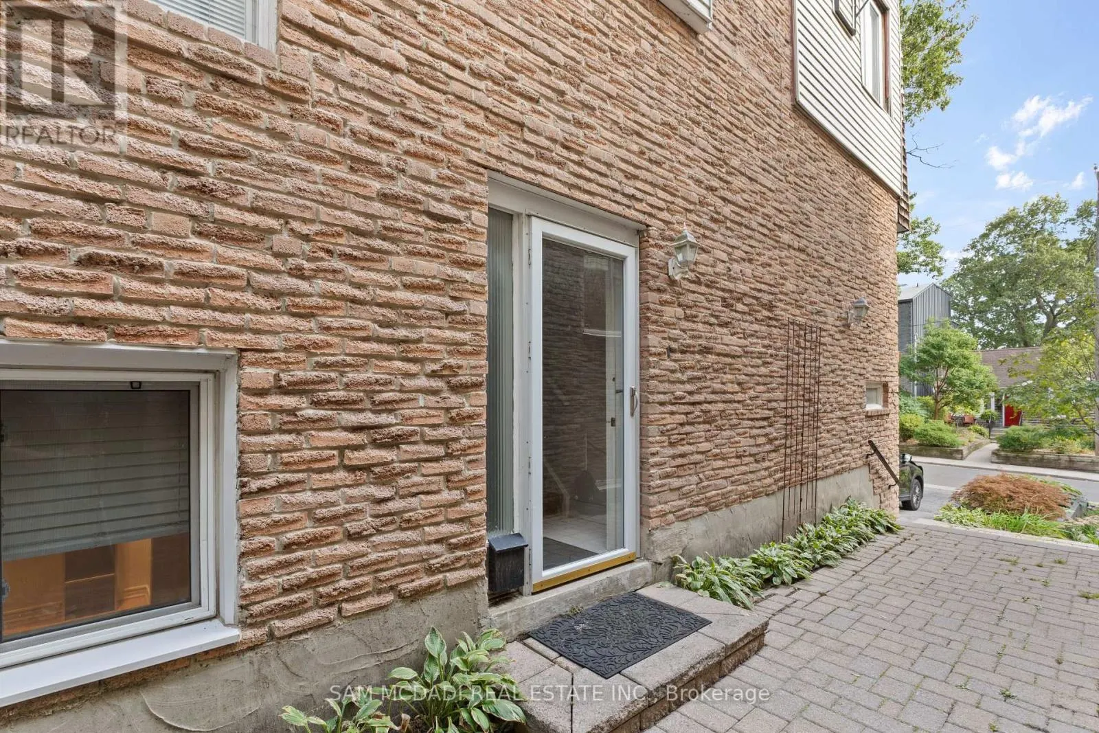 26 PINE AVENUE