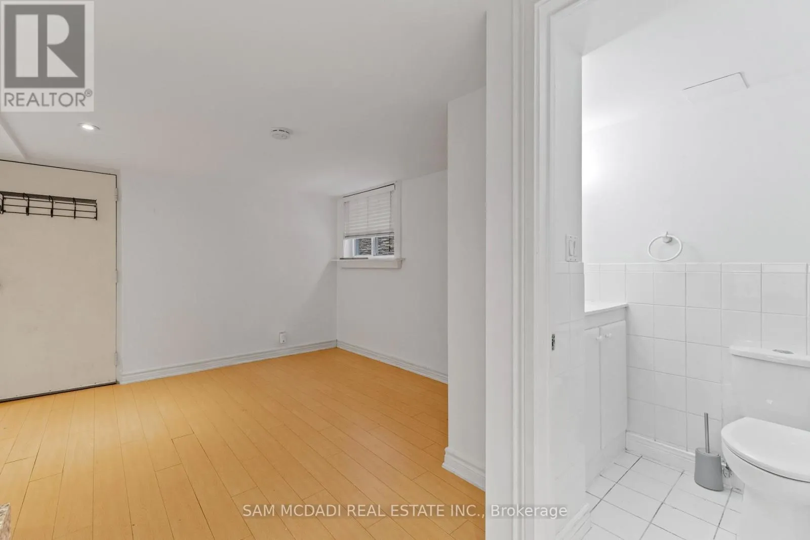 26 PINE AVENUE