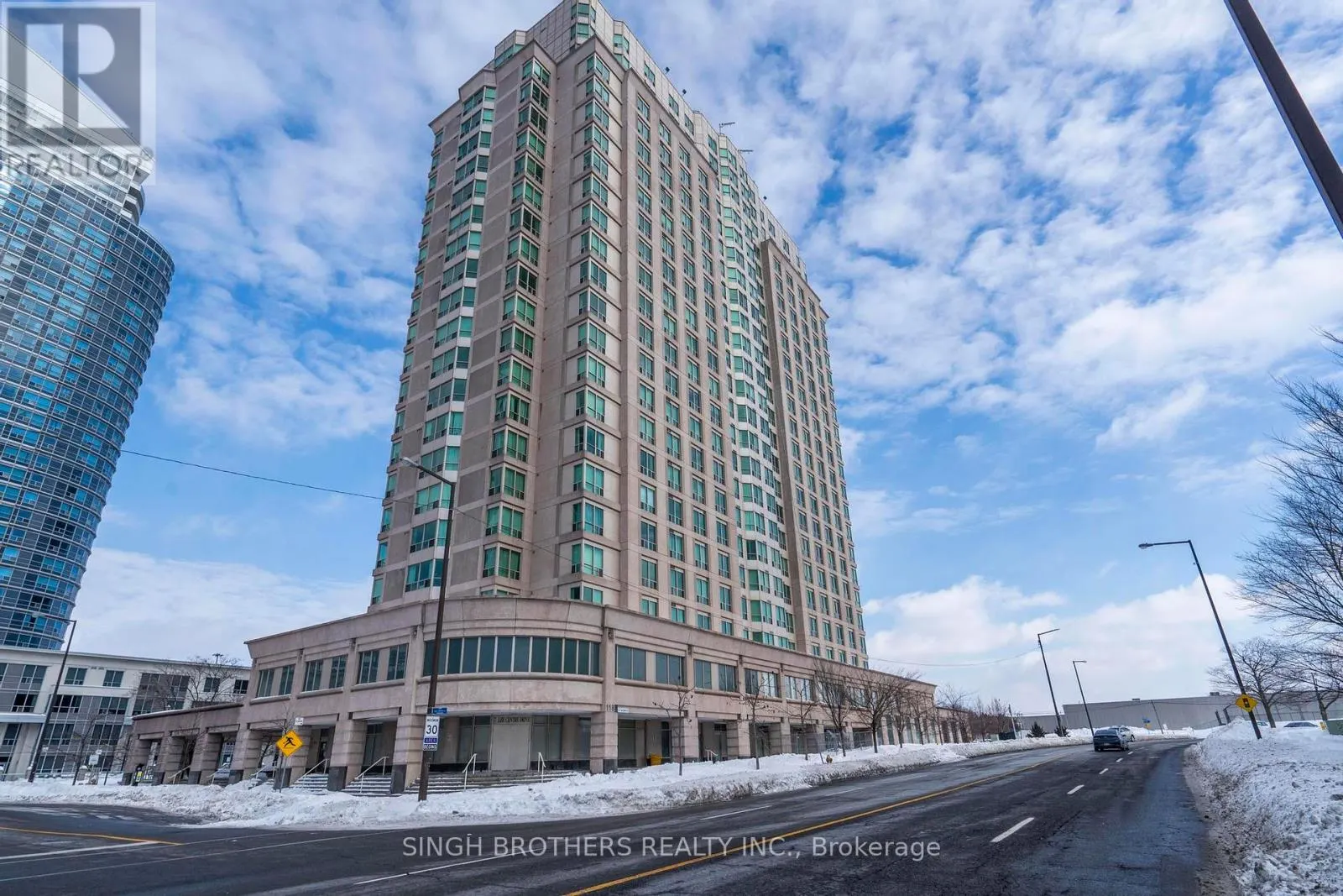 1505 - 1 LEE CENTRE DRIVE