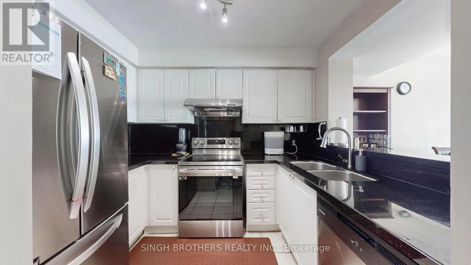 1505 - 1 LEE CENTRE DRIVE