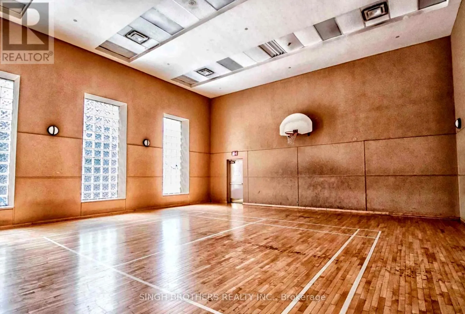 1505 - 1 LEE CENTRE DRIVE
