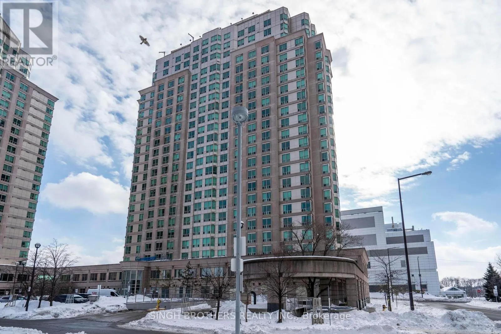 1505 - 1 LEE CENTRE DRIVE