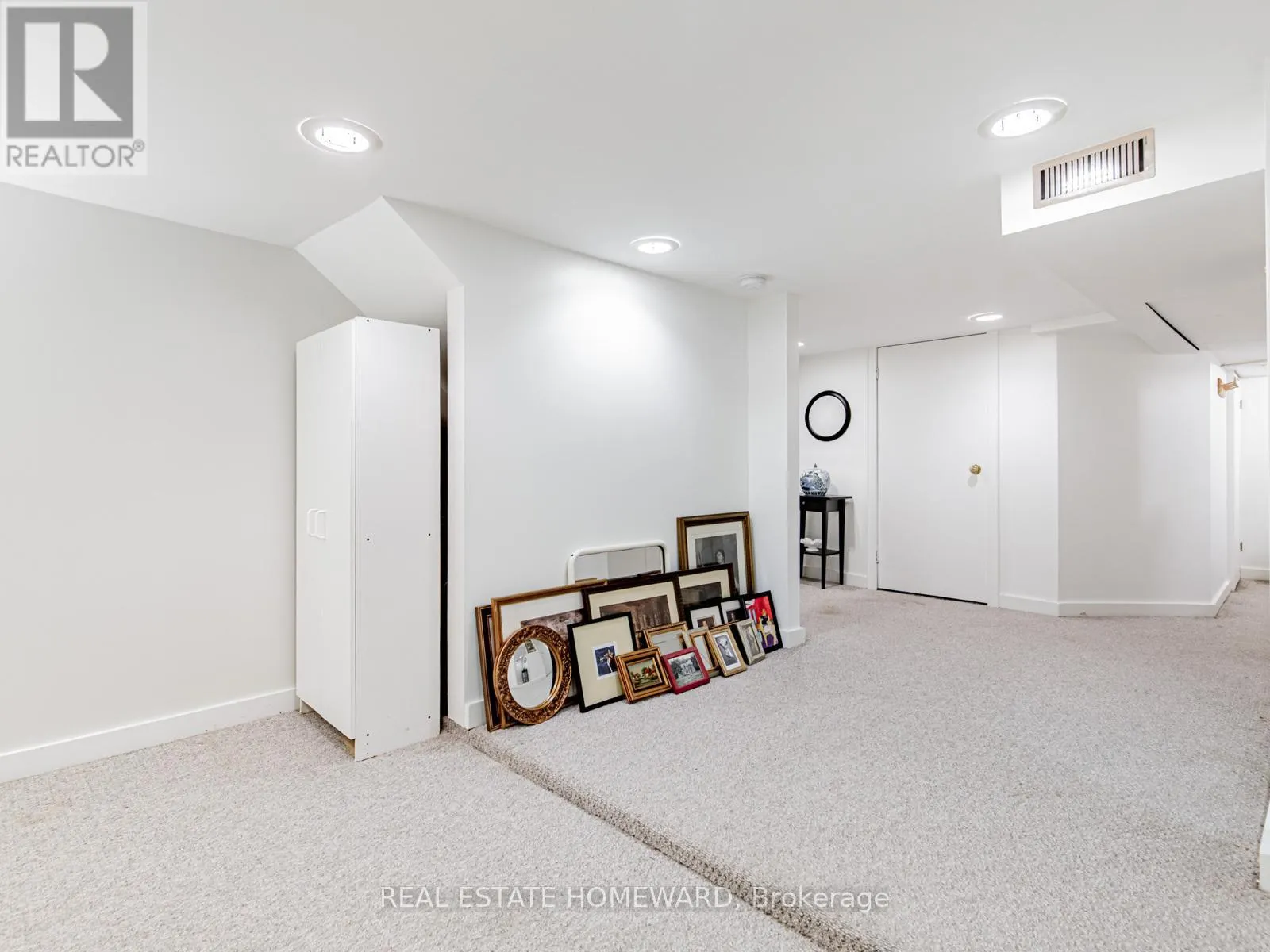 87 HARCOURT AVENUE